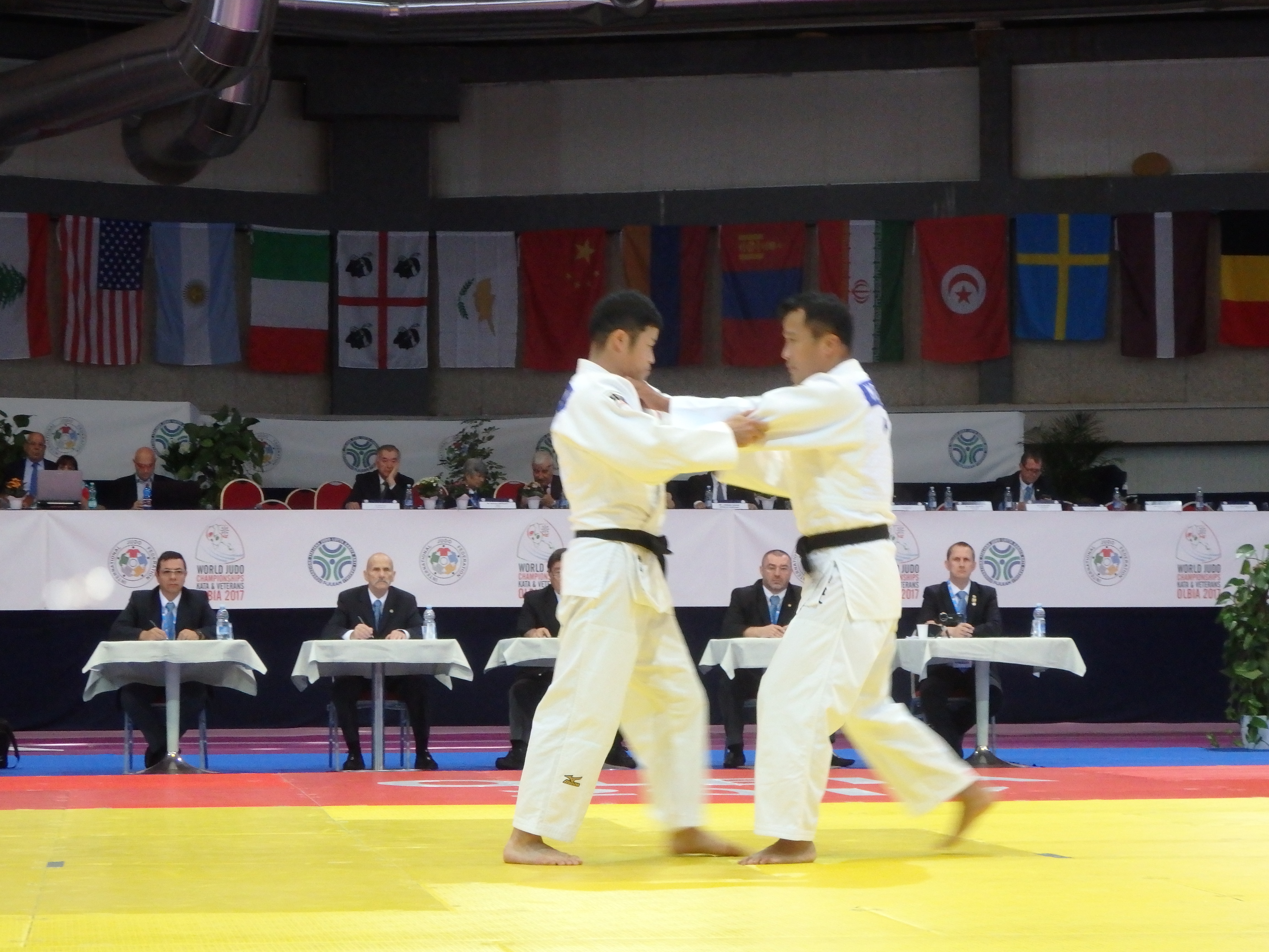 スポーツ振興センター横山喬之講師が柔道世界形選手権で4連覇 摂南大学
