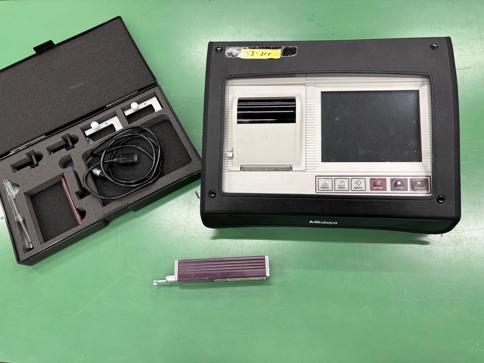 C07. 表面粗さ測定機