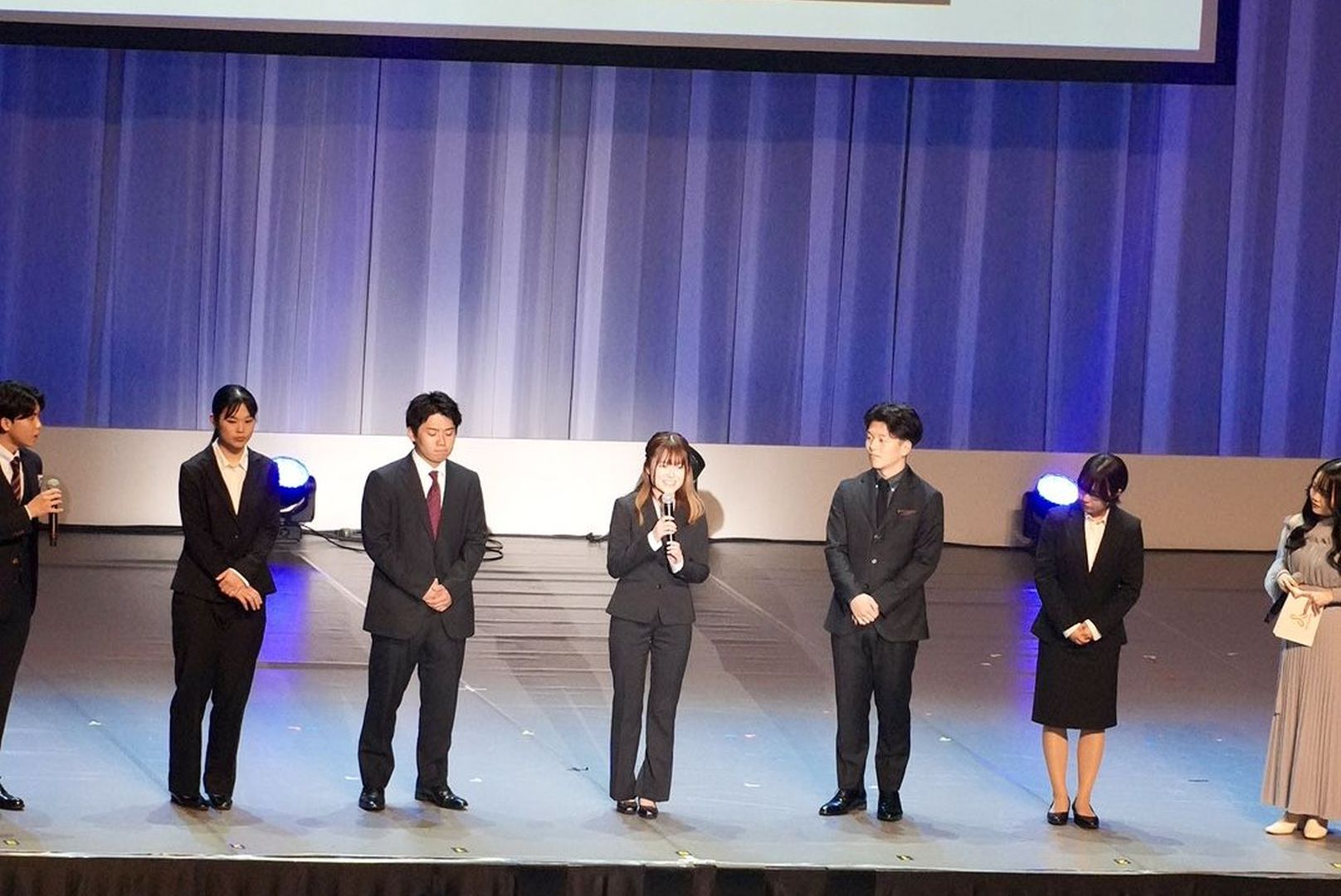 学生メンバーが入学式に登壇しました